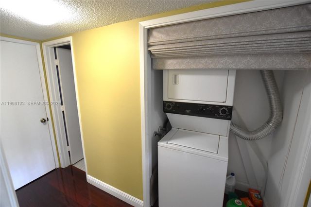 3800 Oaks Clubhouse Drive 309, Pompano Beach, FL 33069