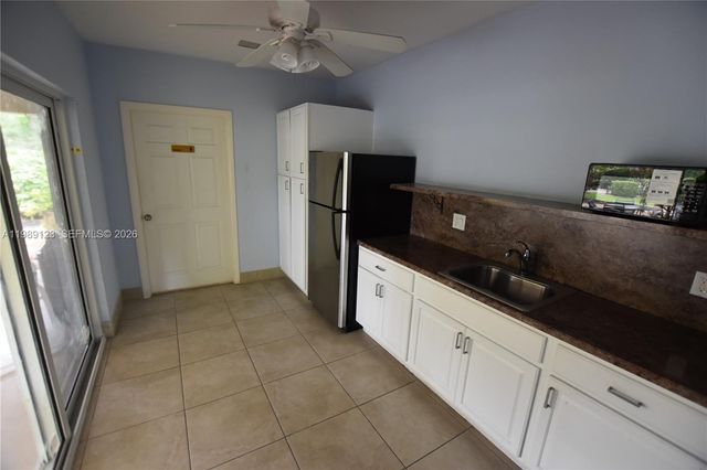 3800 Oaks Clubhouse Drive 309, Pompano Beach, FL 33069