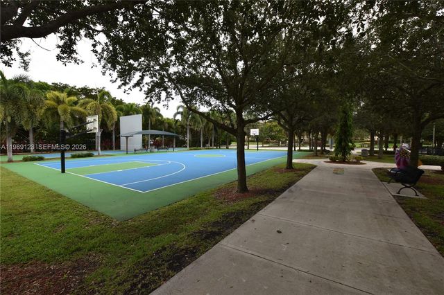 3800 Oaks Clubhouse Drive 309, Pompano Beach, FL 33069