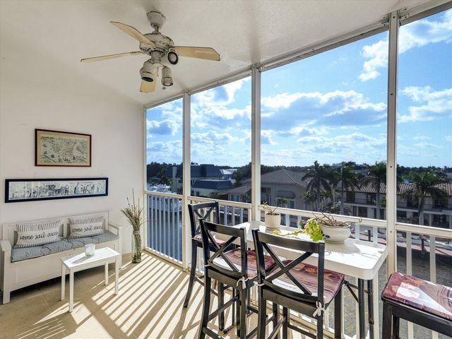 3050 NE 48th Court, Lighthouse Point, FL 33064