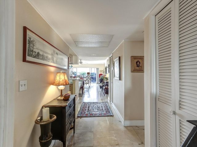 3050 NE 48th Court, Lighthouse Point, FL 33064