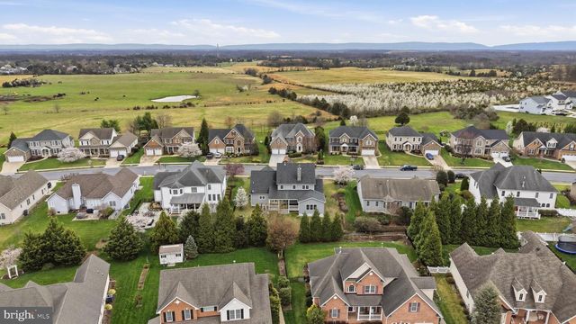 226 SUMMERFIELD DR, Winchester, VA 22602