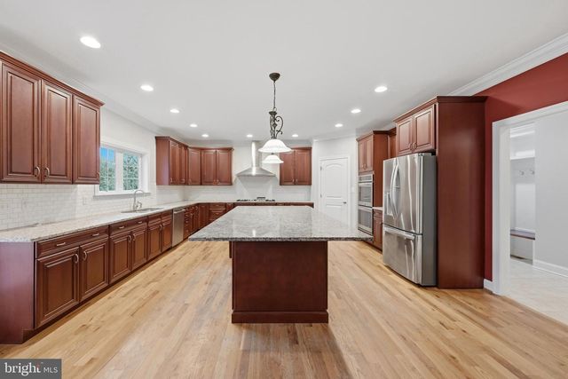226 SUMMERFIELD DR, Winchester, VA 22602