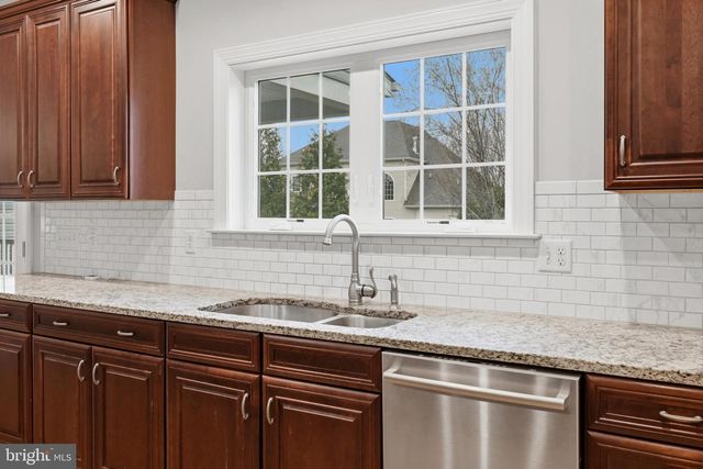 226 SUMMERFIELD DR, Winchester, VA 22602