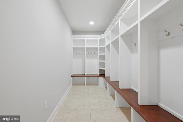 226 SUMMERFIELD DR, Winchester, VA 22602