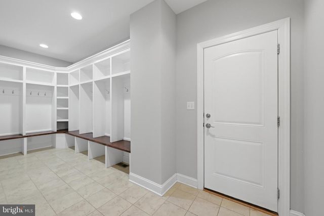 226 SUMMERFIELD DR, Winchester, VA 22602