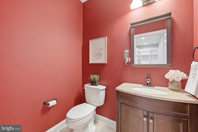 226 SUMMERFIELD DR, Winchester, VA 22602