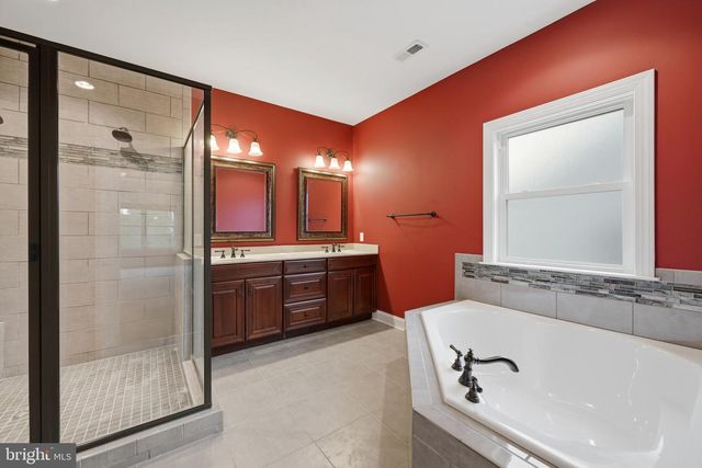 226 SUMMERFIELD DR, Winchester, VA 22602