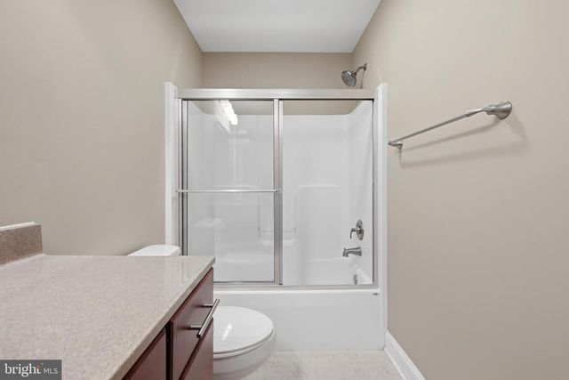 226 SUMMERFIELD DR, Winchester, VA 22602