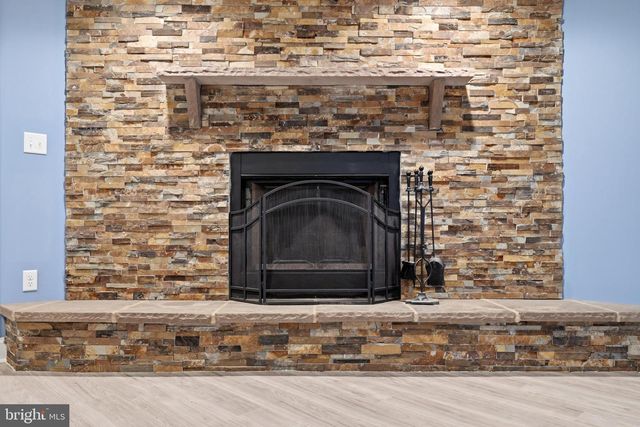 226 SUMMERFIELD DR, Winchester, VA 22602