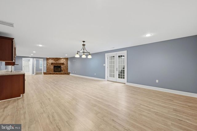 226 SUMMERFIELD DR, Winchester, VA 22602