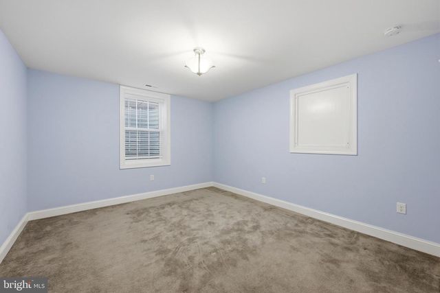 226 SUMMERFIELD DR, Winchester, VA 22602