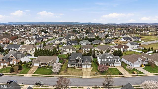 226 SUMMERFIELD DR, Winchester, VA 22602