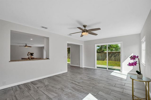 120 SANDBURG LANE, Winter Haven, FL 33884