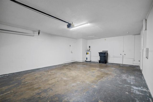 120 SANDBURG LANE, Winter Haven, FL 33884