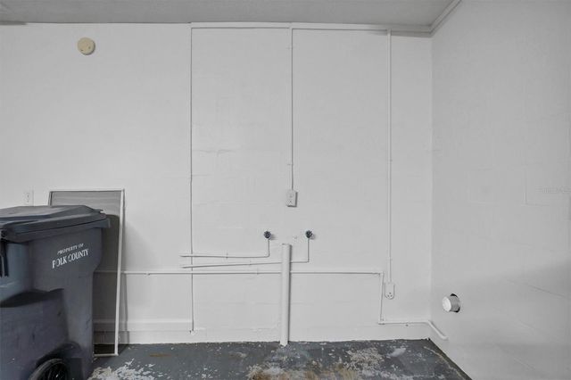 120 SANDBURG LANE, Winter Haven, FL 33884