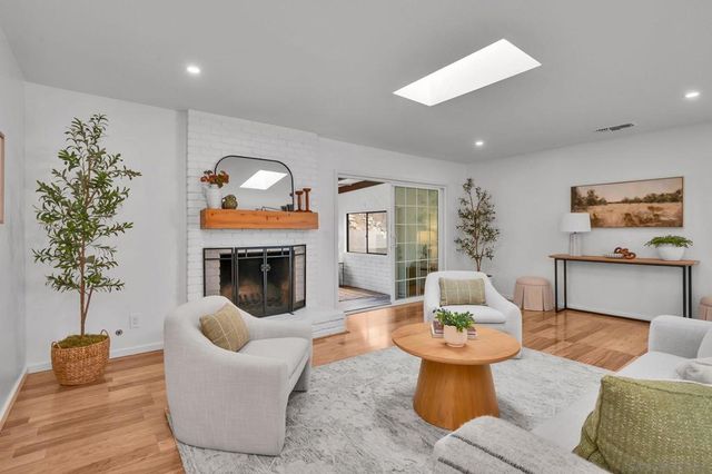 1607 Elmhurst St, Chula Vista, CA 91913