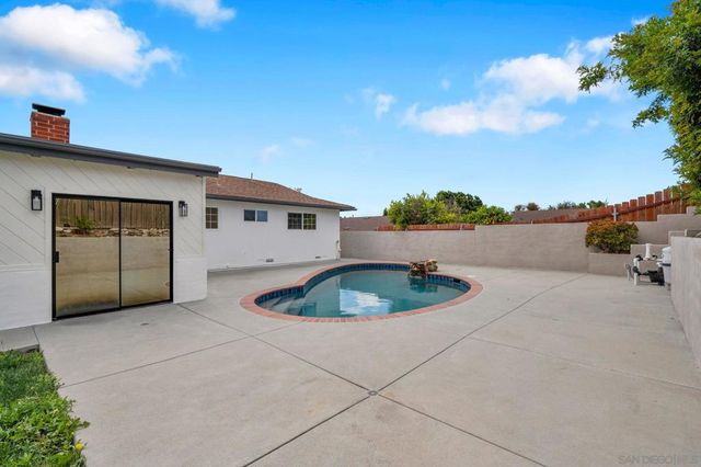 1607 Elmhurst St, Chula Vista, CA 91913