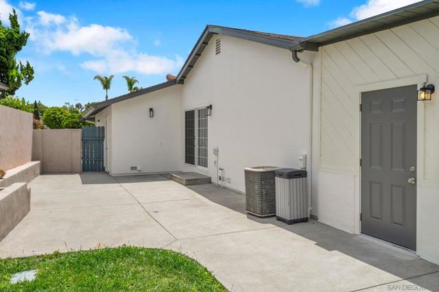 1607 Elmhurst St, Chula Vista, CA 91913