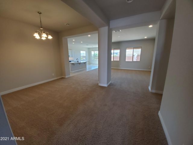 8537 W MYRTLE Avenue, Glendale, AZ 85305