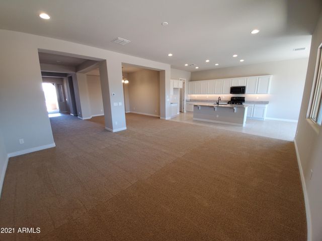 8537 W MYRTLE Avenue, Glendale, AZ 85305