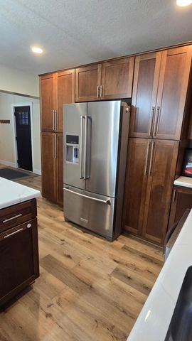 600 Birch Avenue N, New Richland, MN 56072