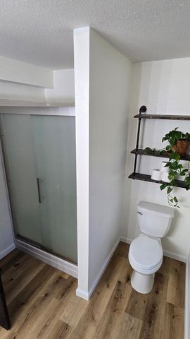 600 Birch Avenue N, New Richland, MN 56072