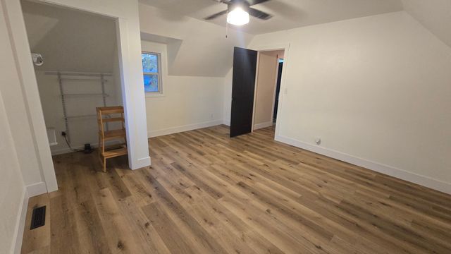 600 Birch Avenue N, New Richland, MN 56072