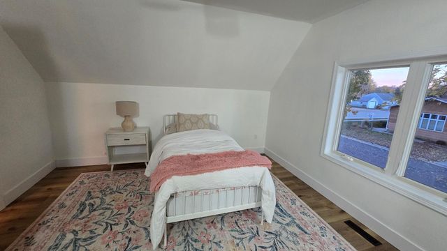 600 Birch Avenue N, New Richland, MN 56072