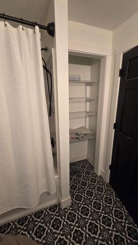 600 Birch Avenue N, New Richland, MN 56072