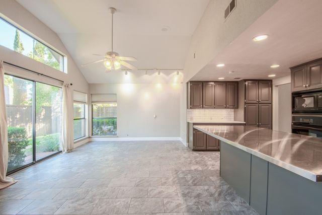 5209 Old Shepard Place, Plano, TX 75093