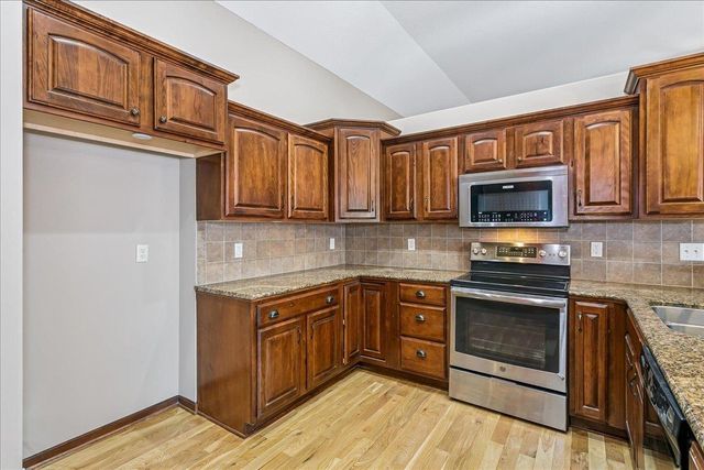 2407 N Flutter Lane, Wichita, KS 67228