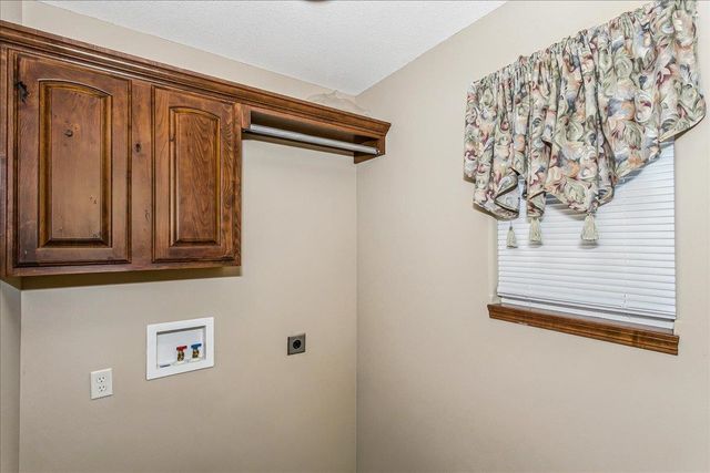 2407 N Flutter Lane, Wichita, KS 67228