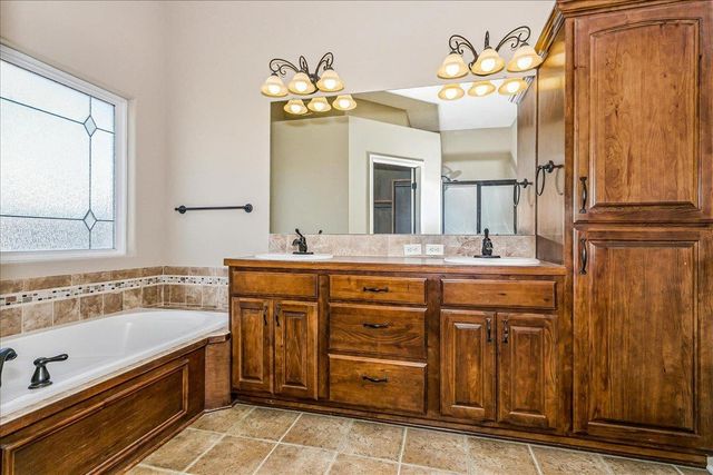 2407 N Flutter Lane, Wichita, KS 67228