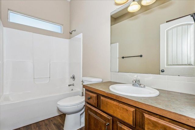 2407 N Flutter Lane, Wichita, KS 67228