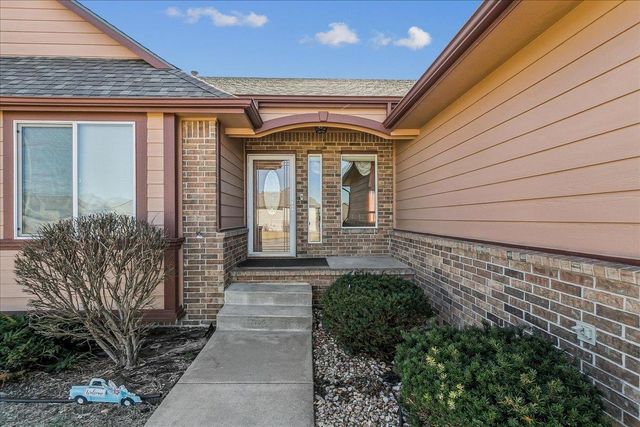 2407 N Flutter Lane, Wichita, KS 67228