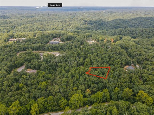 Ramsgate Lane, Bella Vista, AR 72714