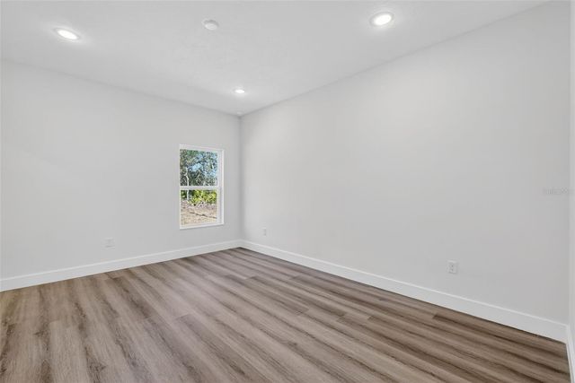 16 MALAUKA LANE DRIVE, Ocklawaha, FL 32179