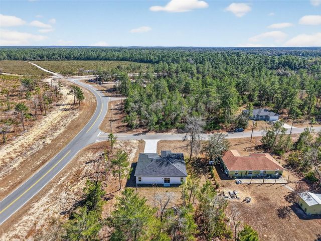 16 MALAUKA LANE DRIVE, Ocklawaha, FL 32179