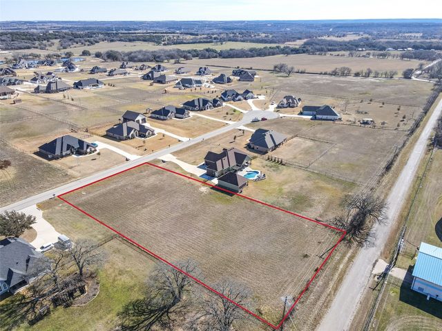 209 Maverick Court, Granbury, TX 76049