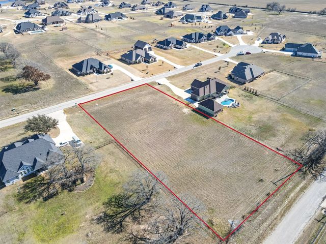 209 Maverick Court, Granbury, TX 76049