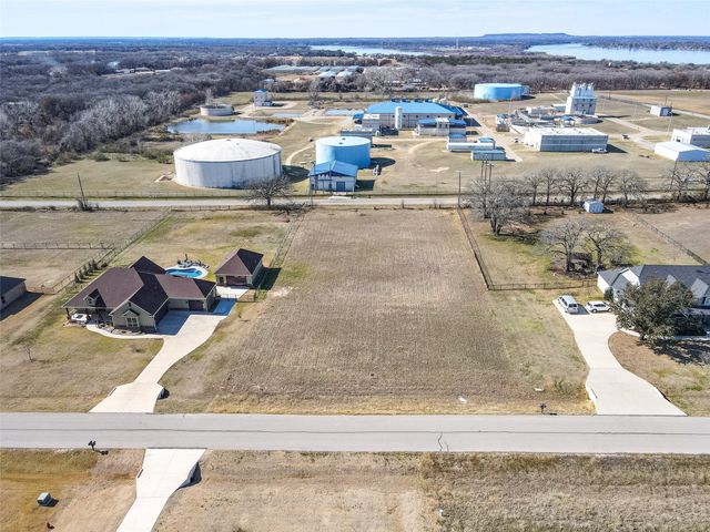 209 Maverick Court, Granbury, TX 76049