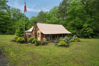 192 Mooney Drive, Ellijay, GA 30536