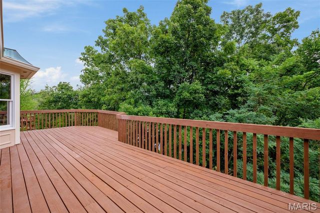 14031 Baywood Villages Drive, Chesterfield, MO 63017
