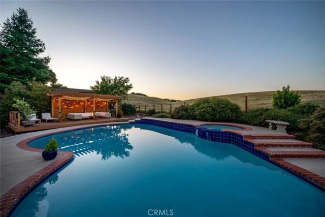 1590 Shiloh Place, Templeton, CA 93465