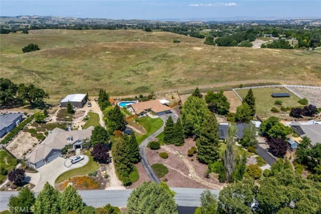 1590 Shiloh Place, Templeton, CA 93465