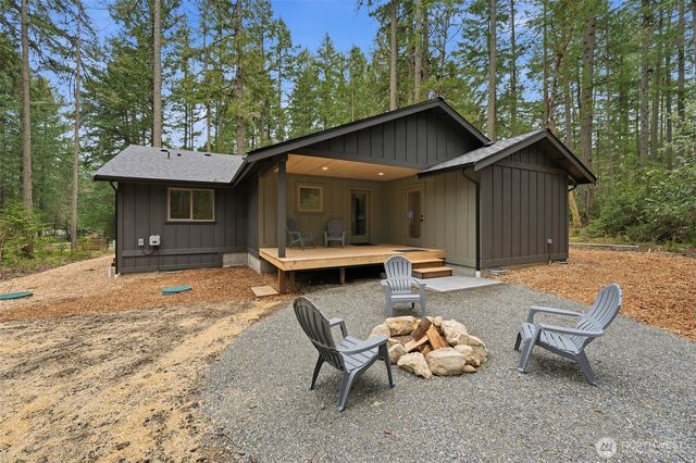11408 Laurel Place, Anderson Island, WA 98303