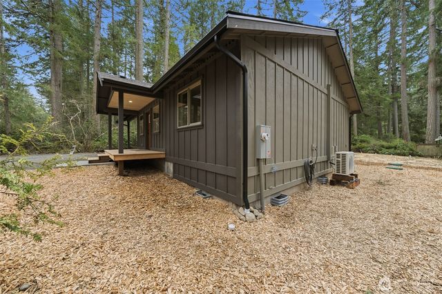 11408 Laurel Place, Anderson Island, WA 98303