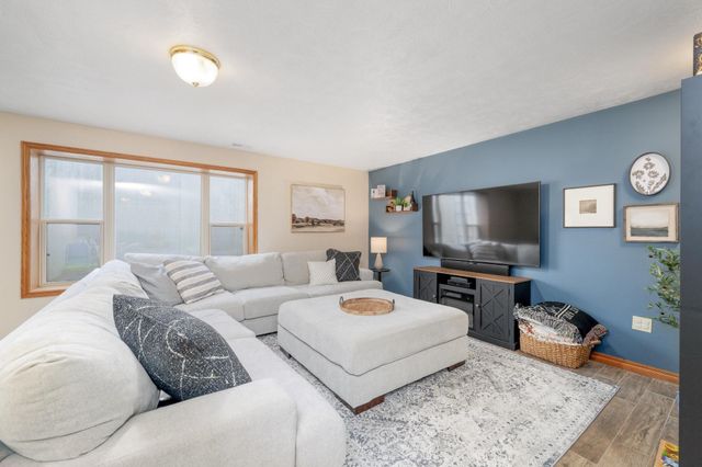 532 E Cheyenne Ct, Kechi, KS 67067