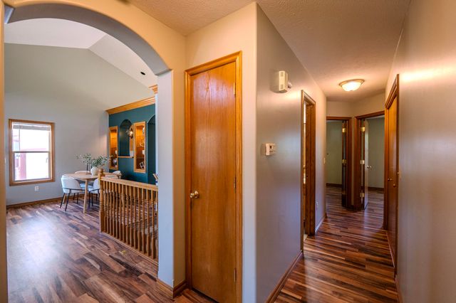 532 E Cheyenne Ct, Kechi, KS 67067